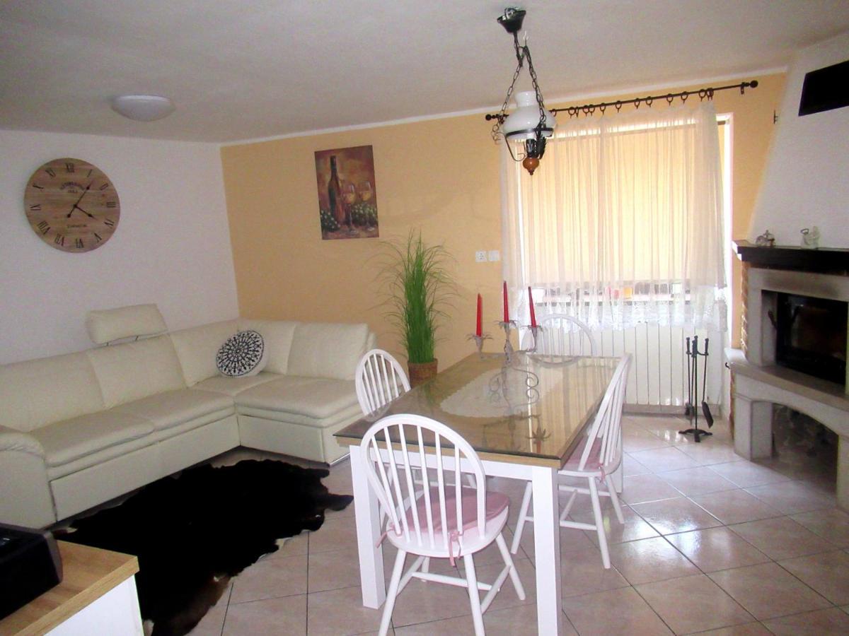 Apartma Qbed Gračišče Exteriör bild